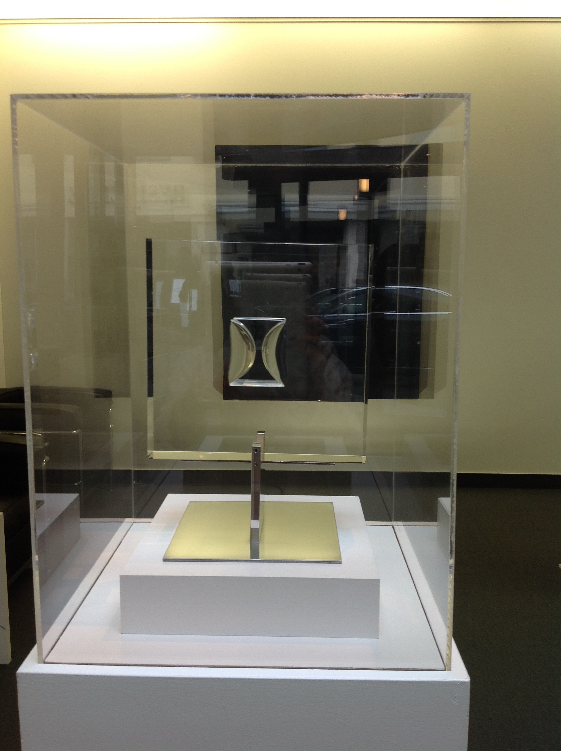 Pohl - px XXV 255-63