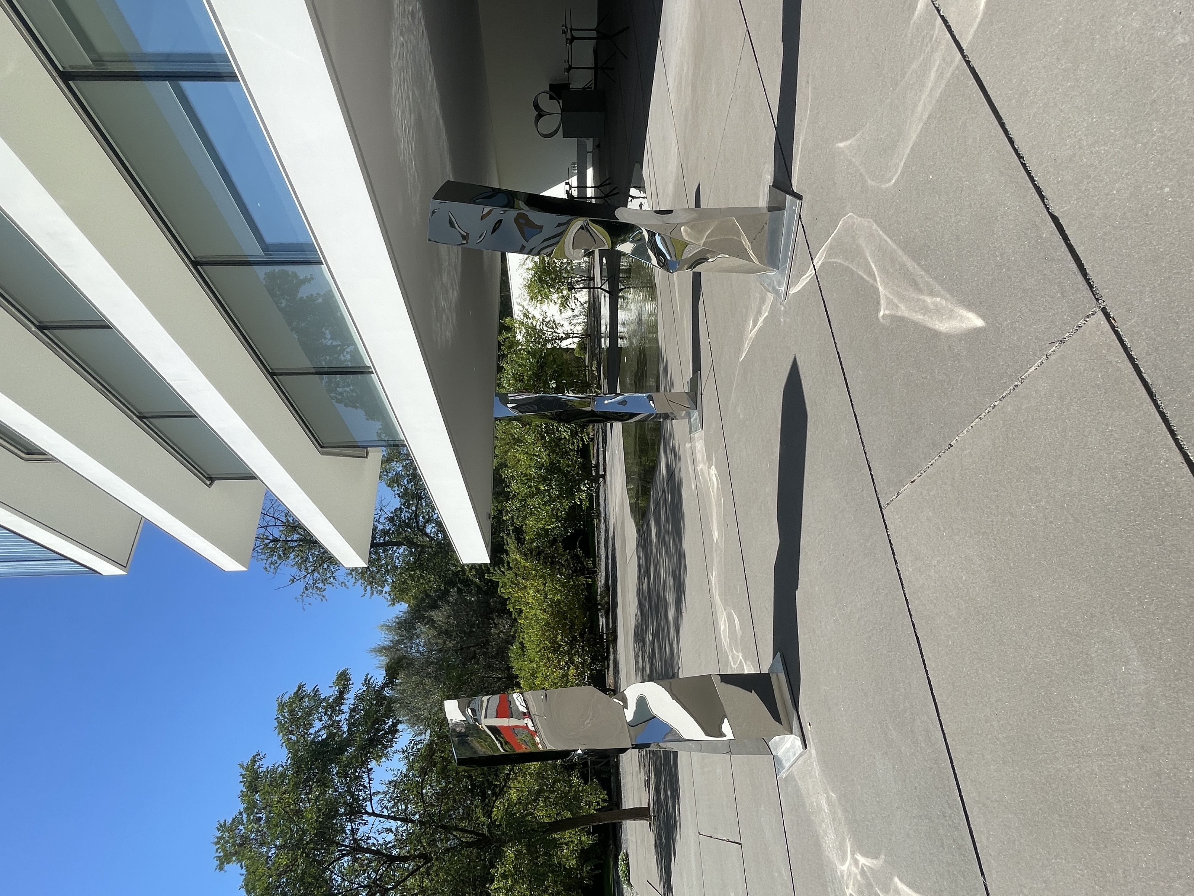 Faas Stefan - Mirrorhenge Ansicht 2