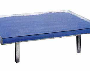 Klein - Table bleue.jpg