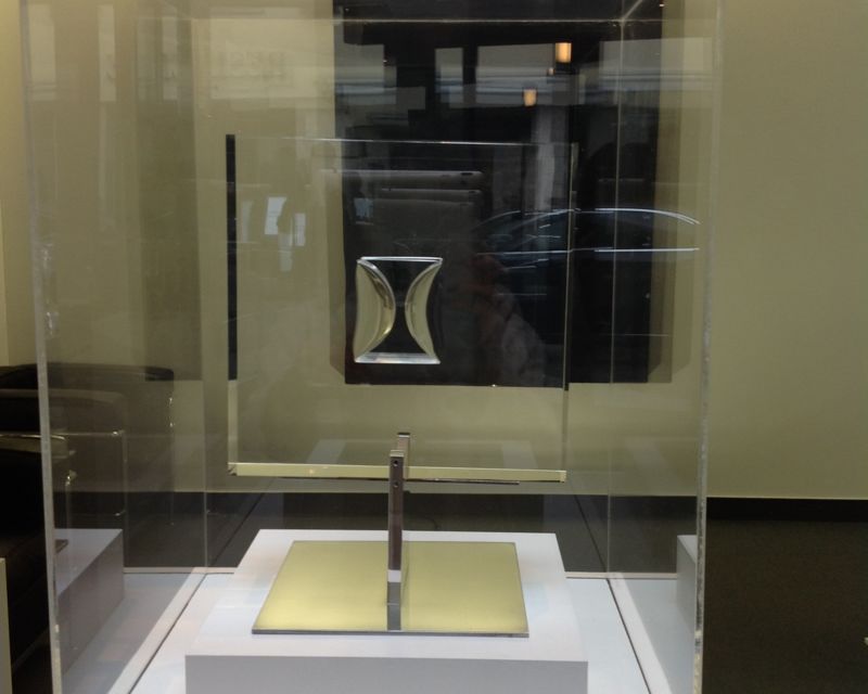 Pohl - px XXV 255-63