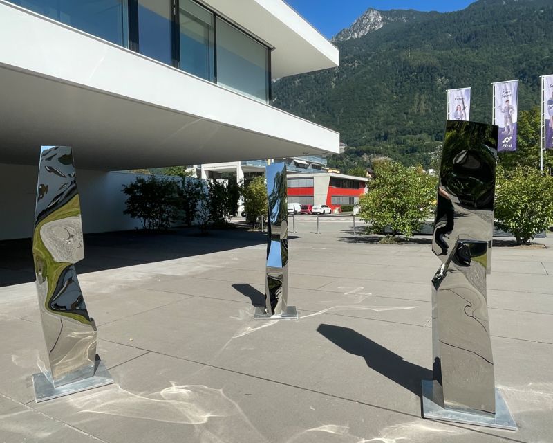 Faas Stefan - Mirrorhenge Ansicht 1