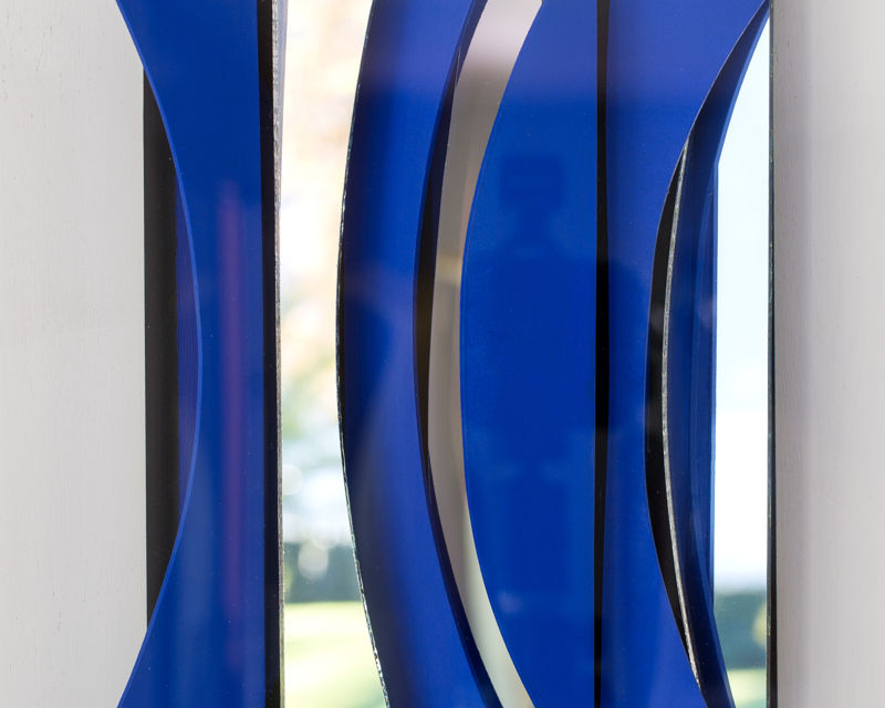 Megert - Scherbenbild mit blau vertikal, unter Plexi